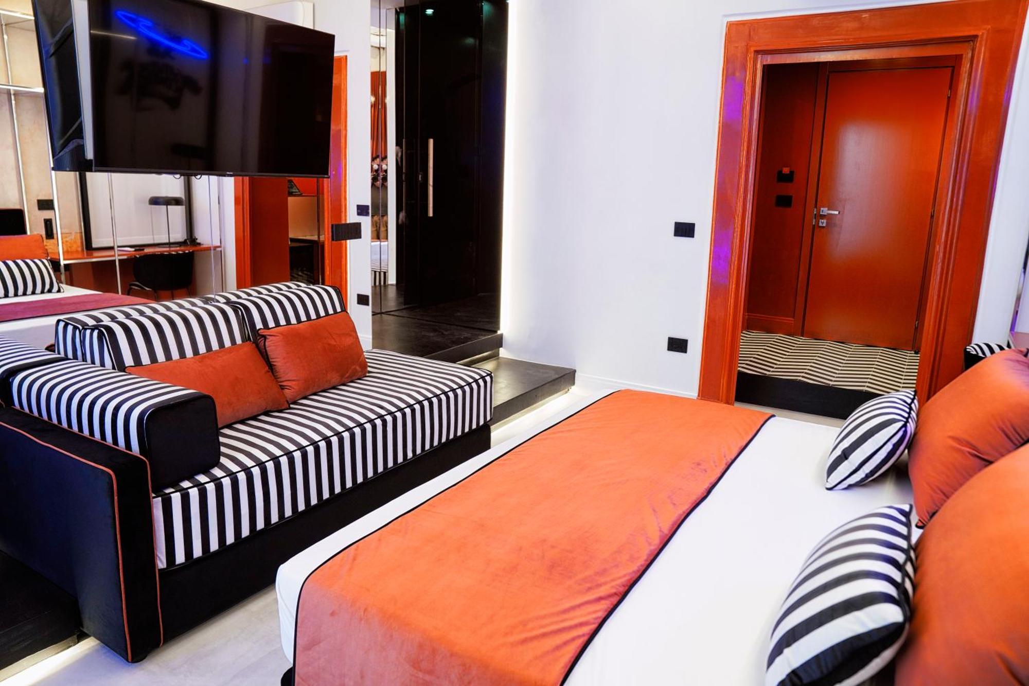 نابولي Kind Places - Suite Experience المظهر الخارجي الصورة